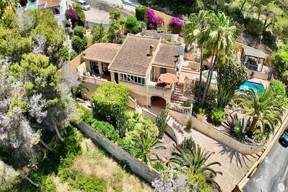 Cluster house for sale in Moraira, Alicante. 