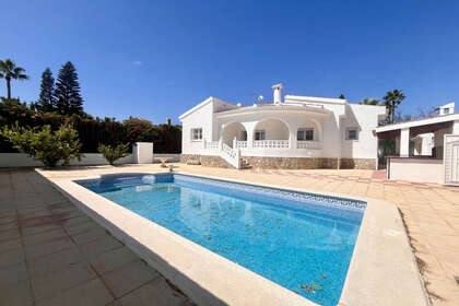 Cluster house for sale in Rojales, Alicante. 