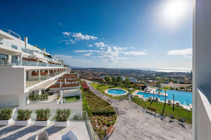 Apartment for sale in Calanova Golf, Mijas, Málaga. 