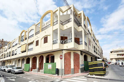 Apartment for sale in Torrevieja, Alicante. 
