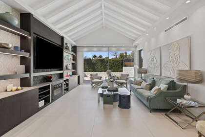 Cluster house for sale in Guadalmina, Málaga. 