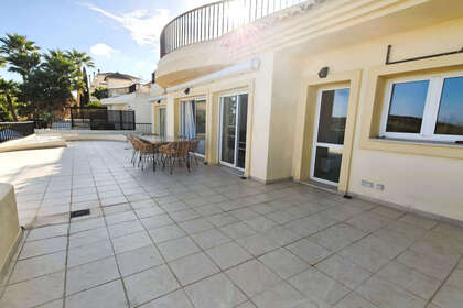 Apartment for sale in San Roque, Cádiz. 