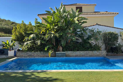 Cluster house for sale in Casares, Málaga. 