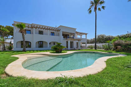 Cluster house for sale in Benissa, Alicante. 