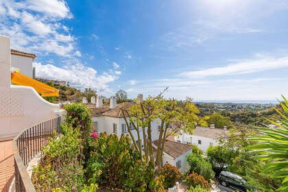 Apartment for sale in Puerto de la Torre, Málaga. 