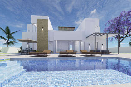 Cluster house for sale in Torrevieja, Alicante. 