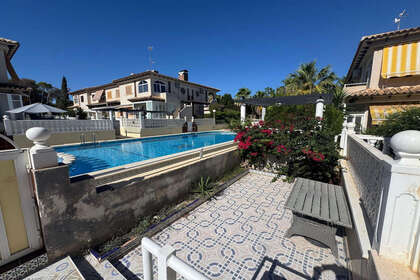 Cluster house for sale in Los Altos, Torrevieja, Alicante. 