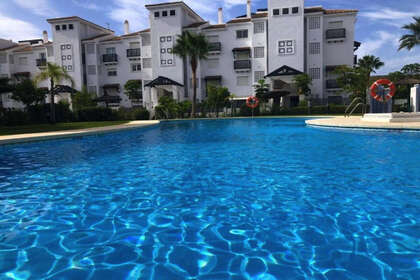 Apartment for sale in San luis de sabinillas, Málaga. 