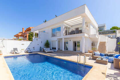 Cluster house for sale in Calpe/Calp, Alicante. 