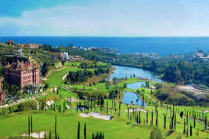 Plot for sale in Benahavís, Málaga. 