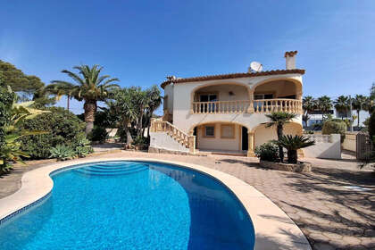 Cluster house for sale in Calpe/Calp, Alicante. 
