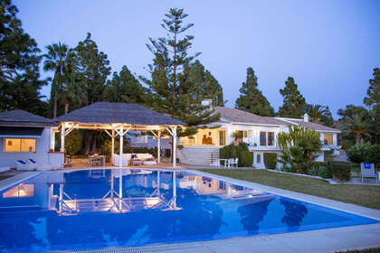Cluster house for sale in Hacienda Las Chapas, Marbella, Málaga. 