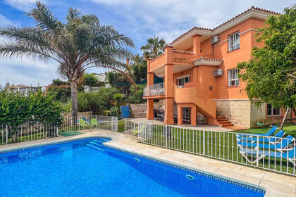Cluster house for sale in Cerros Del Lago, Marbella, Málaga. 