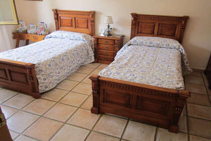 Cluster house for sale in Yecla, Murcia. 