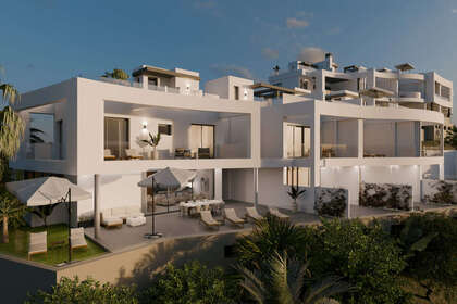 House for sale in Riviera Del Sol, Marbella, Málaga. 