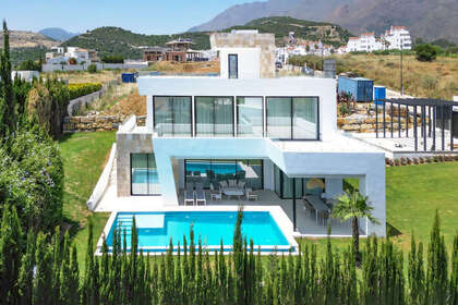 Cluster house for sale in Valle Romano, Málaga. 