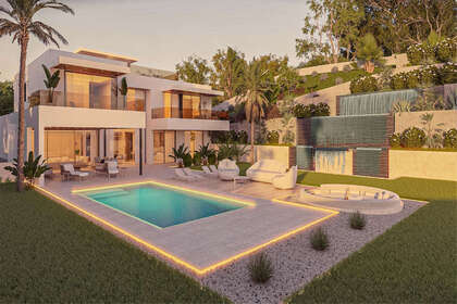 Cluster house for sale in Elviria, Marbella, Málaga. 