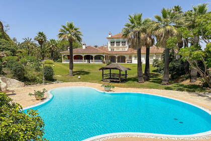 Cluster house for sale in Cerros Del Lago, Marbella, Málaga. 