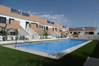 House for sale in Pilar de la Horadada, Alicante. 