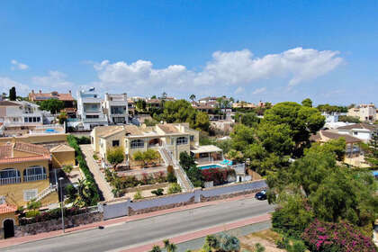 Cluster house for sale in Balones, Alicante. 