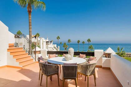 Penthouse for sale in Puerto Banús, Marbella, Málaga. 
