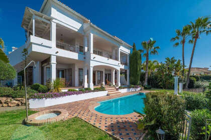 Cluster house for sale in Río Real, Marbella, Málaga. 