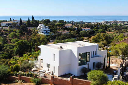 Cluster house for sale in Elviria, Marbella, Málaga. 
