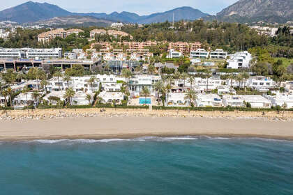 Penthouse for sale in Puerto Banús, Marbella, Málaga. 