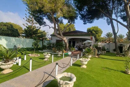 Cluster house for sale in Orihuela-Costa, Alicante. 