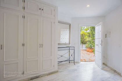 House for sale in Puerto Banús, Marbella, Málaga. 