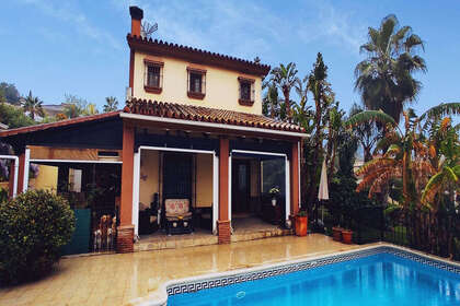 Cluster house for sale in Alhaurín el Grande, Málaga. 