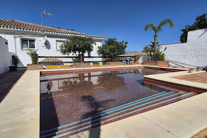 House for sale in Alhaurín el Grande, Málaga. 