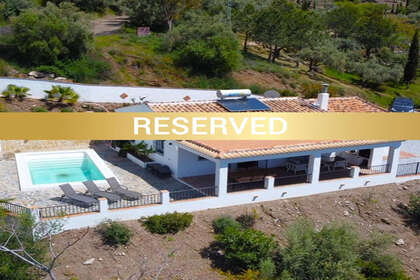 Cluster house for sale in Cómpeta, Málaga. 