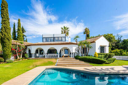 Cluster house for sale in Hacienda Las Chapas, Marbella, Málaga. 