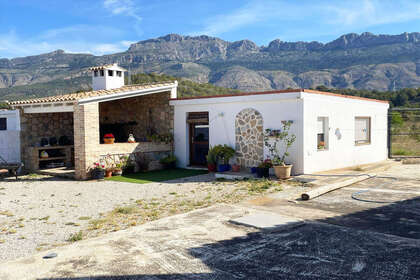 Cluster house for sale in Altea, Alicante. 