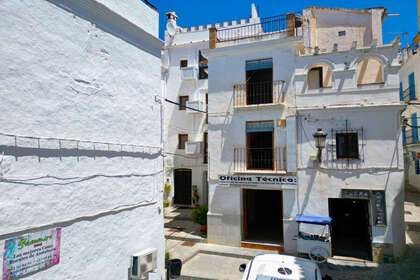 House for sale in Cómpeta, Málaga. 