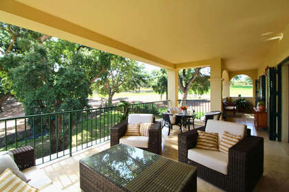 Apartment for sale in San Roque, Cádiz. 