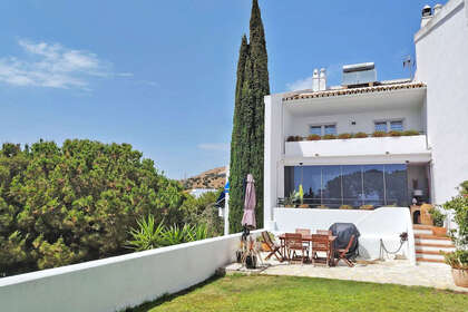 House for sale in Calahonda, Mijas, Málaga. 