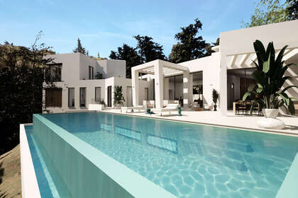 Cluster house for sale in Sotogrande, Cádiz. 