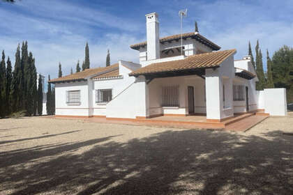 Cluster house for sale in Alhama de Murcia. 