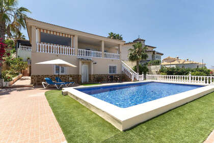 Cluster house for sale in Algorfa, Alicante. 