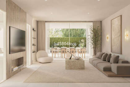 House for sale in Puerto Banús, Marbella, Málaga. 