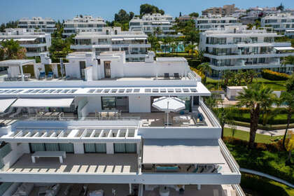 Penthouse for sale in Benahavís, Málaga. 