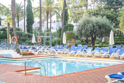 Apartment for sale in Puerto Banús, Málaga. 