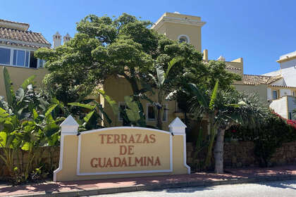 Apartment for sale in Guadalmina, Málaga. 