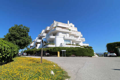 Apartment for sale in Guadalmina, Málaga. 