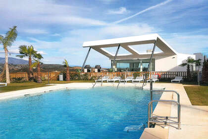 Apartment for sale in Cala Del Moral, La, Málaga. 