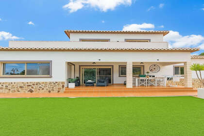 Cluster house for sale in Calpe/Calp, Alicante. 