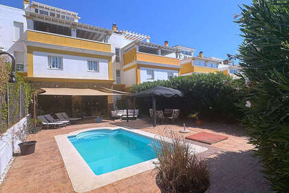 House for sale in Calahonda, Mijas, Málaga. 