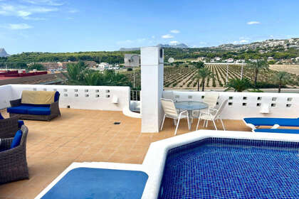 Penthouse venda em Moraira, Alicante. 